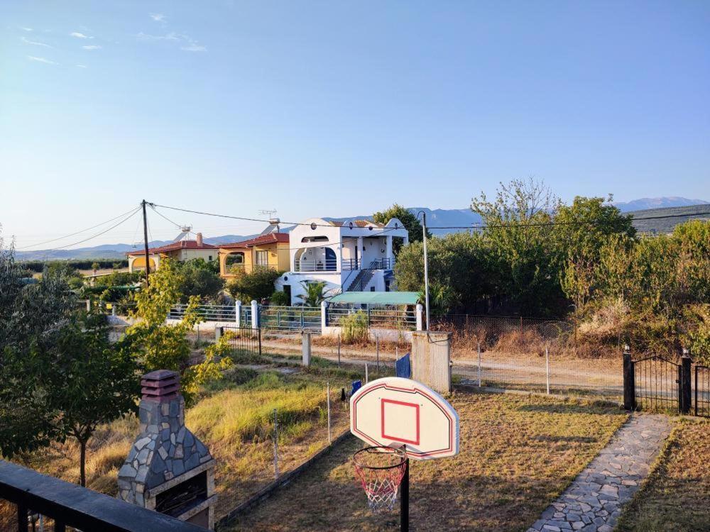 Kerasies Home Kariani Luaran gambar