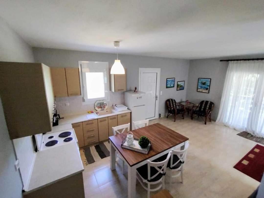 Kerasies Home Kariani Luaran gambar